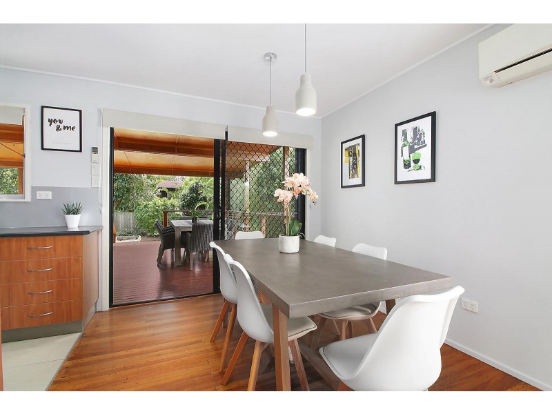 12 Arilpa Crescent, Ferny Hills QLD 4055