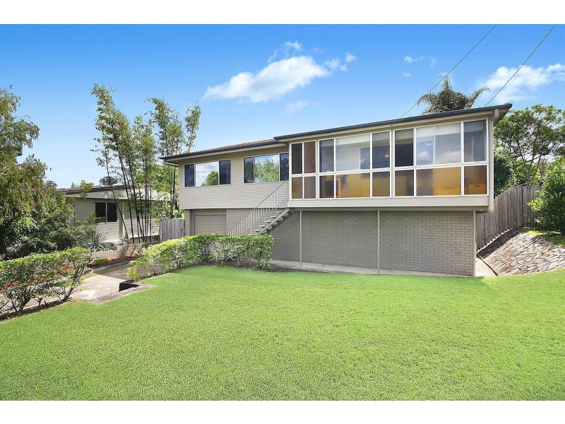 12 Arilpa Crescent, Ferny Hills QLD 4055
