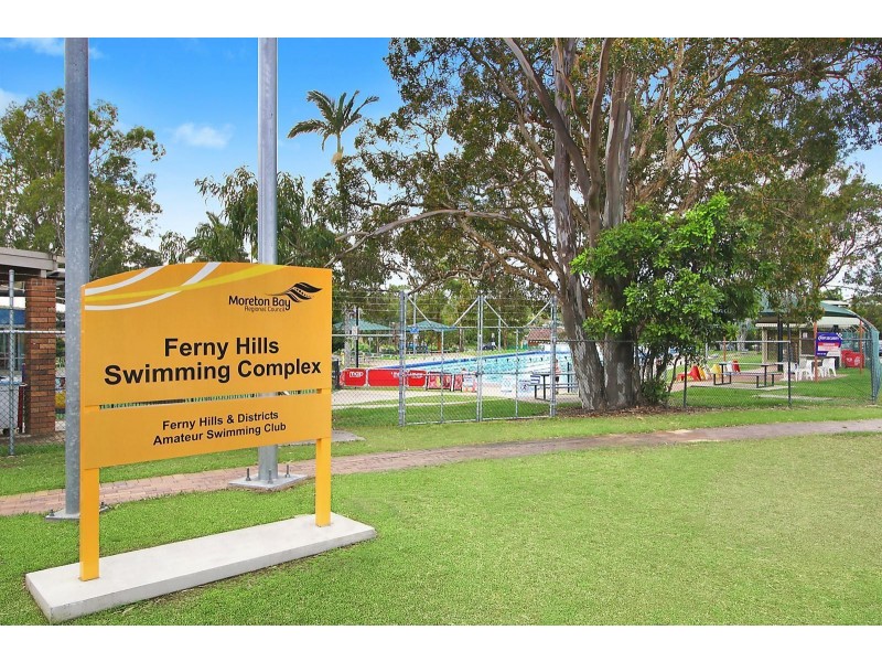 12 Arilpa Crescent, Ferny Hills QLD 4055