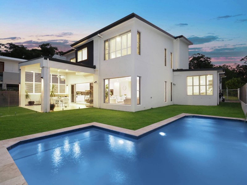 28 Ruth Miller Close, Fig Tree Pocket QLD 4069