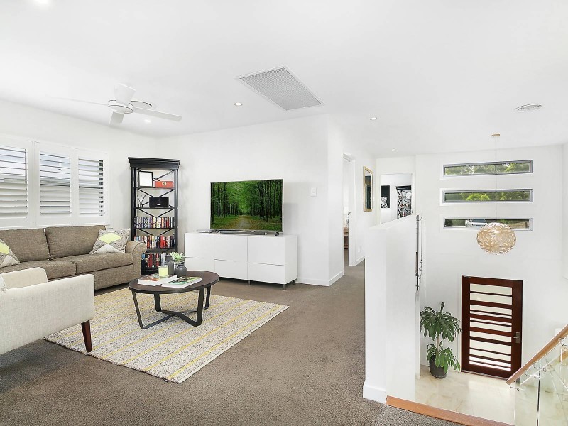 28 Ruth Miller Close, Fig Tree Pocket QLD 4069