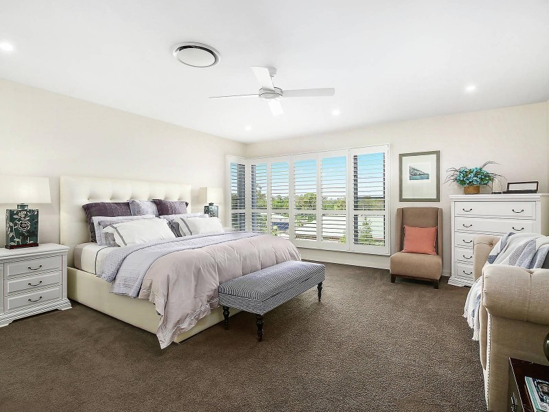 28 Ruth Miller Close, Fig Tree Pocket QLD 4069