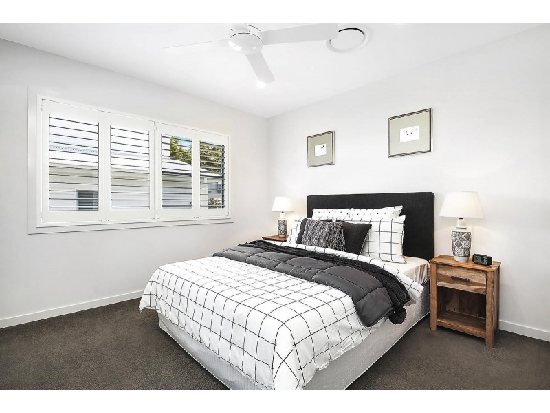 28 Ruth Miller Close, Fig Tree Pocket QLD 4069