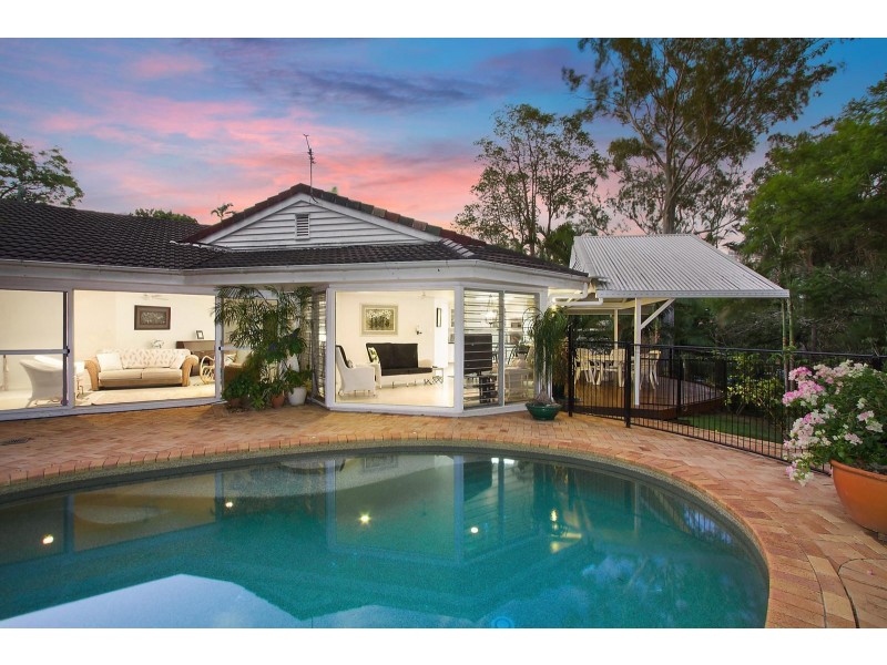 5 Wynyard Street, Indooroopilly QLD 4068