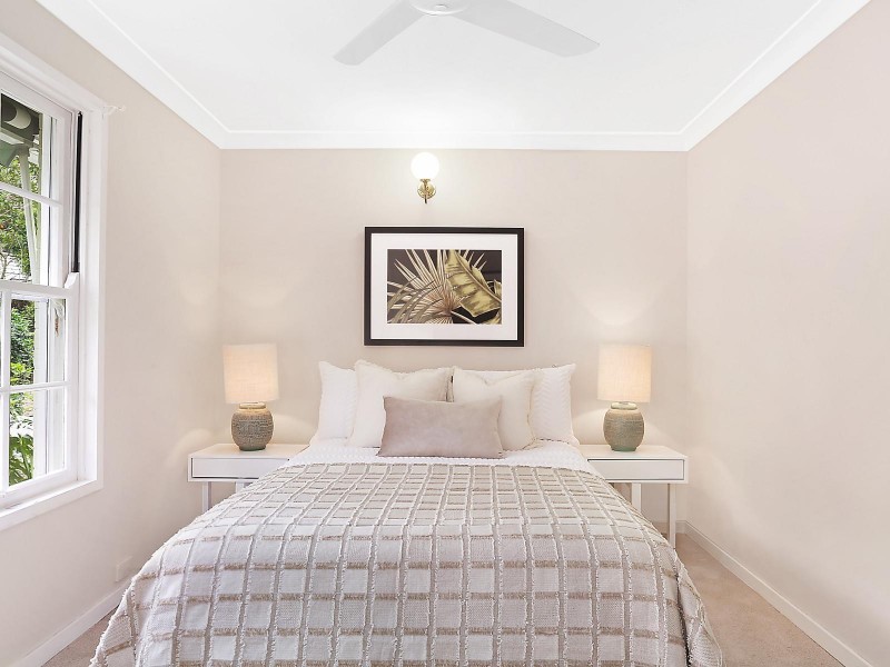 5 Wynyard Street, Indooroopilly QLD 4068