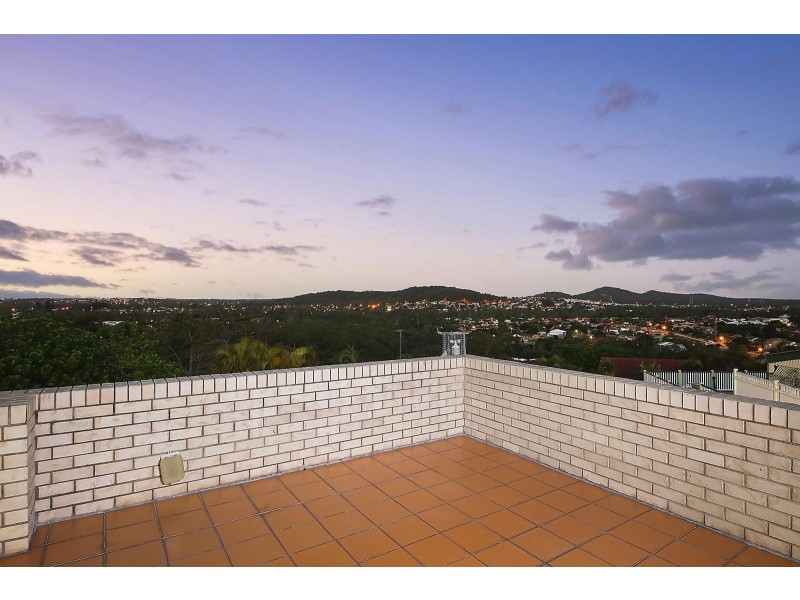 6 Devonshire Court, Carina Heights QLD 4152