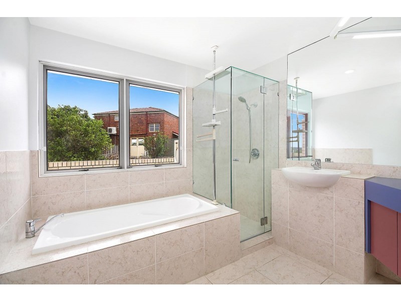 6 Devonshire Court, Carina Heights QLD 4152