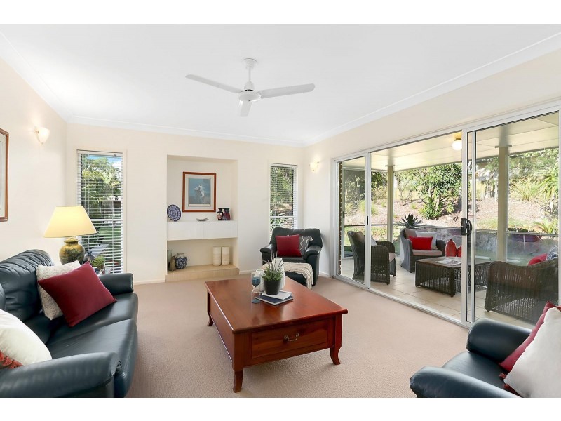 67 Pioneer Crescent, Bellbowrie QLD 4070