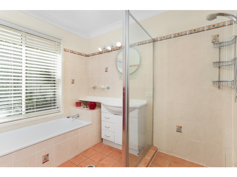 67 Pioneer Crescent, Bellbowrie QLD 4070