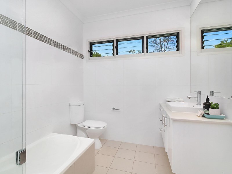 74 Goldsbrough Road, Taringa QLD 4068