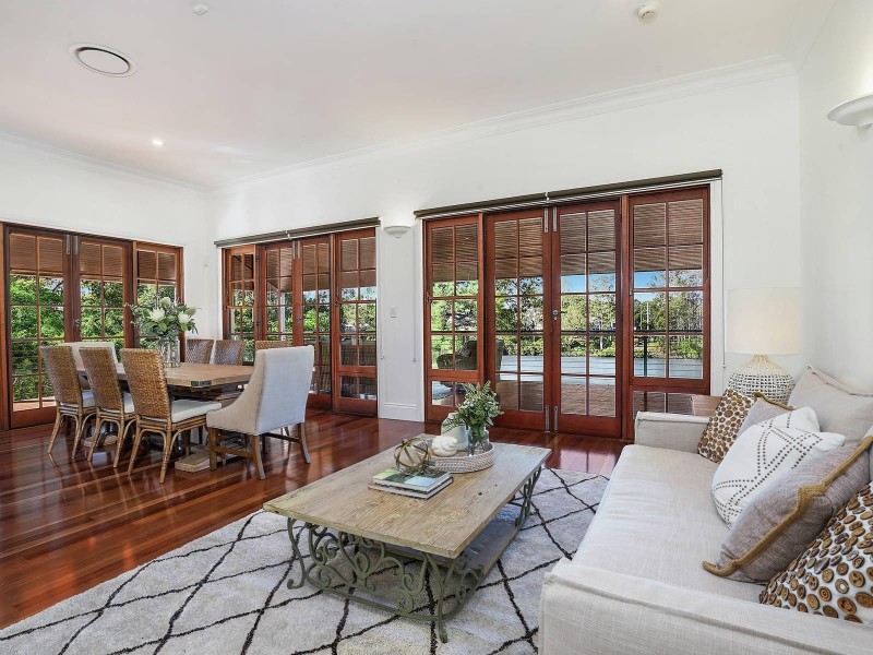 111 Cubberla Street, Fig Tree Pocket QLD 4069