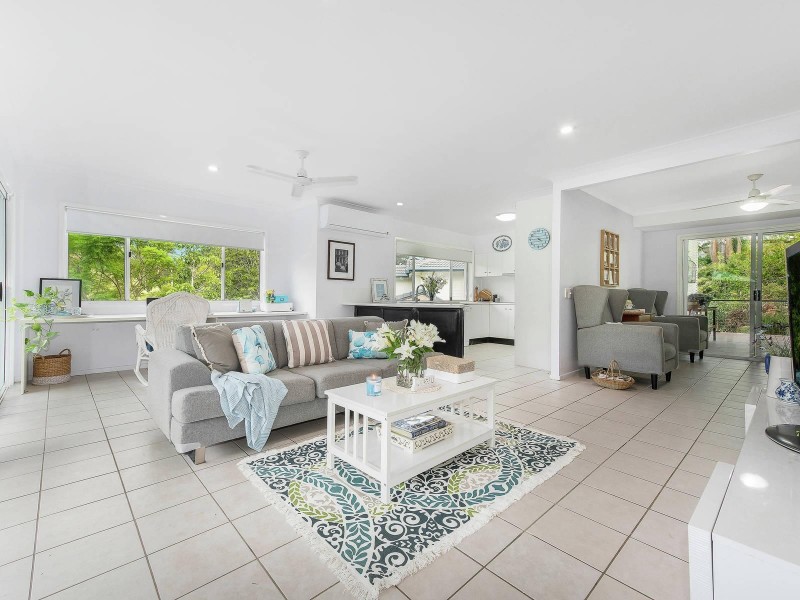 32 Binyara Street, Chapel Hill QLD 4069