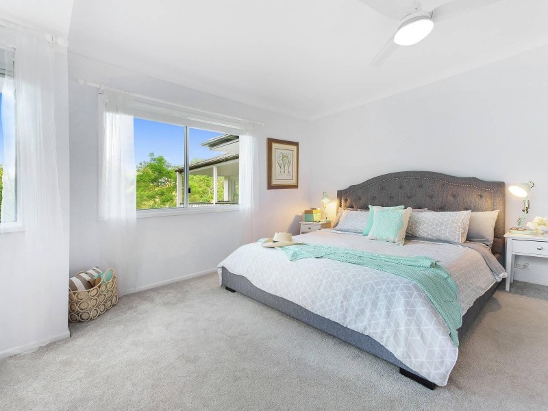 32 Binyara Street, Chapel Hill QLD 4069