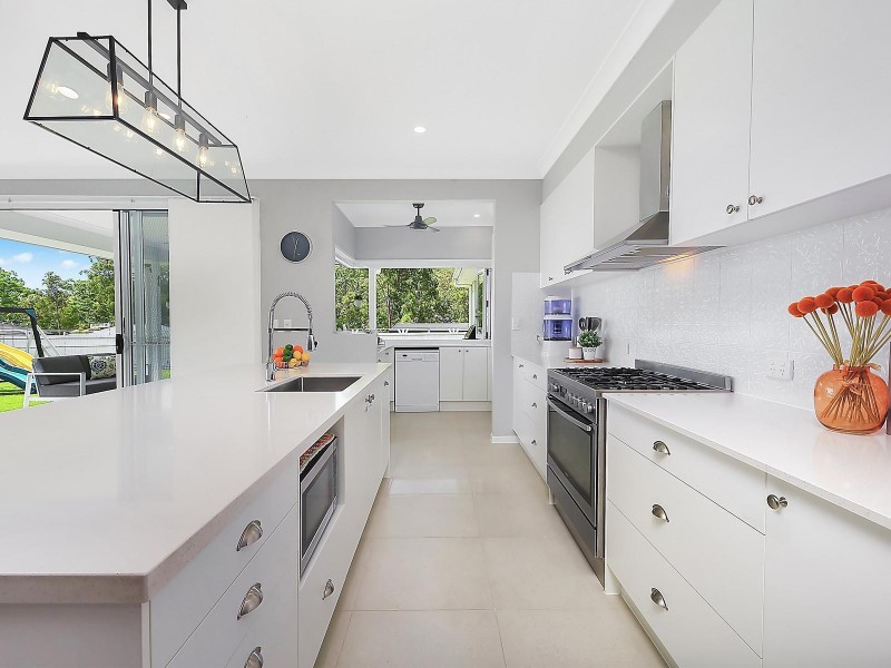 17 Albatross Street, Upper Kedron QLD 4055