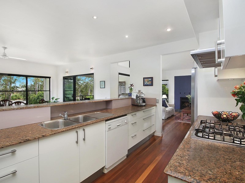 23 Robertson Place, Fig Tree Pocket QLD 4069