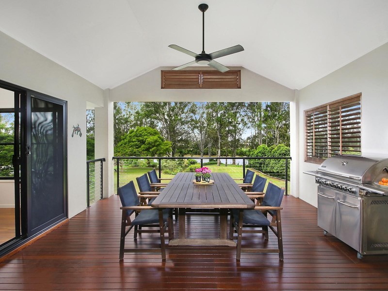 23 Robertson Place, Fig Tree Pocket QLD 4069