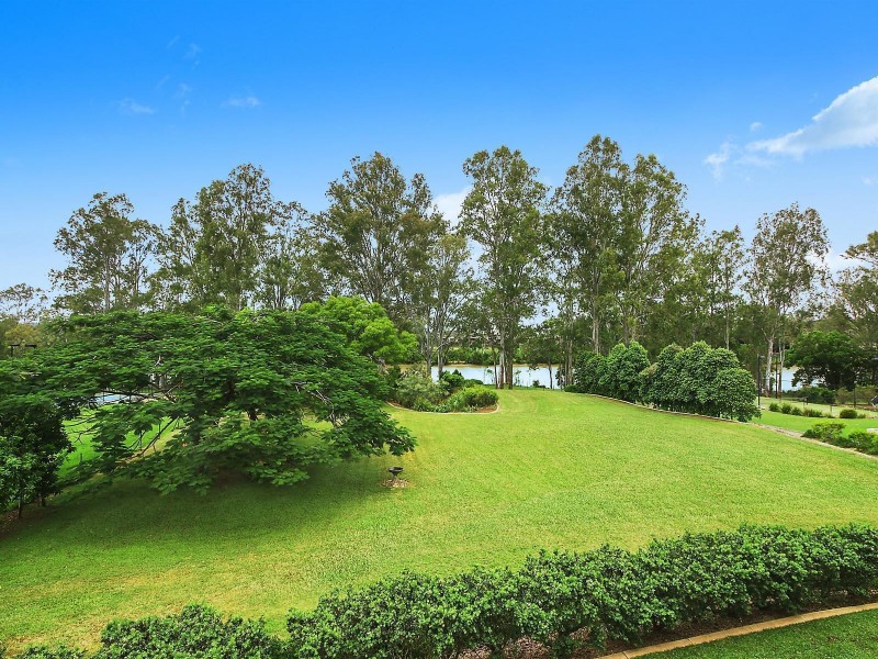 23 Robertson Place, Fig Tree Pocket QLD 4069