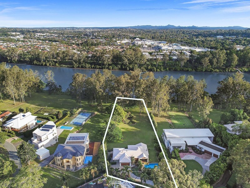 23 Robertson Place, Fig Tree Pocket QLD 4069