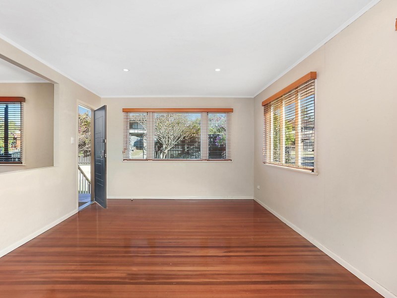 42 Patricks Road, Arana Hills QLD 4054