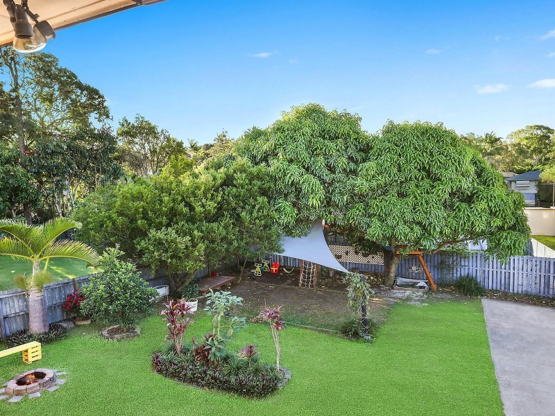 42 Patricks Road, Arana Hills QLD 4054