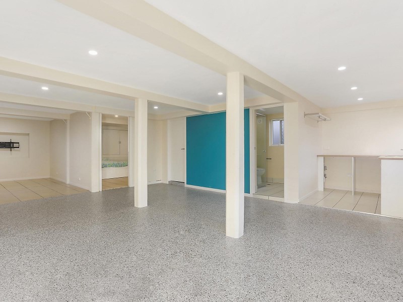 42 Patricks Road, Arana Hills QLD 4054