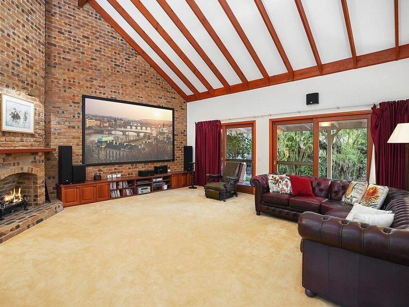 348 Gold Creek Road, Brookfield QLD 4069