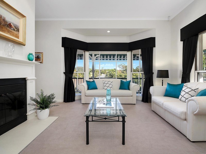 7 Brookvale Close, Kenmore Hills QLD 4069