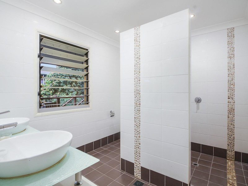 16 Carrama Crescent, Ferny Hills QLD 4055