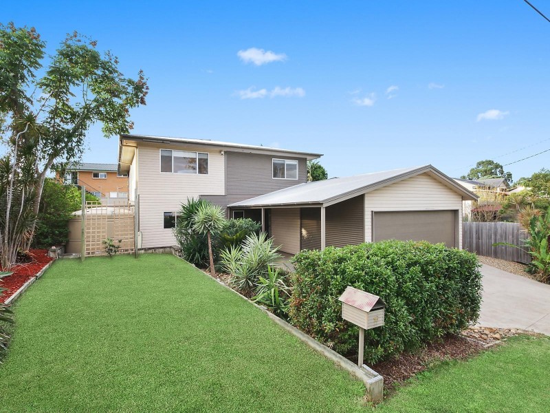 16 Carrama Crescent, Ferny Hills QLD 4055