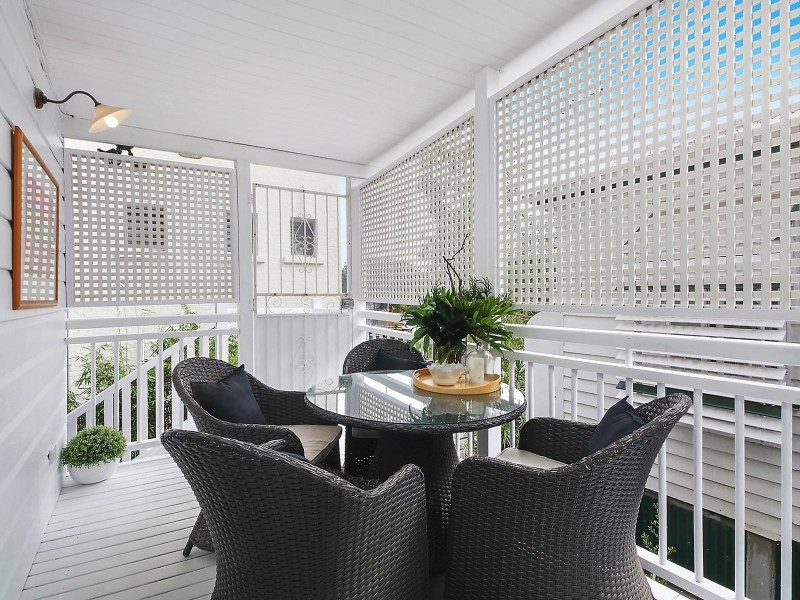 14 Robert Street, Spring Hill QLD 4000