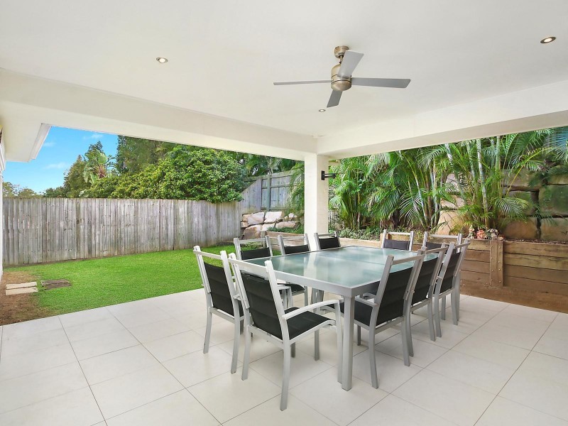 17 Highland Drive, Seventeen Mile Rocks QLD 4073