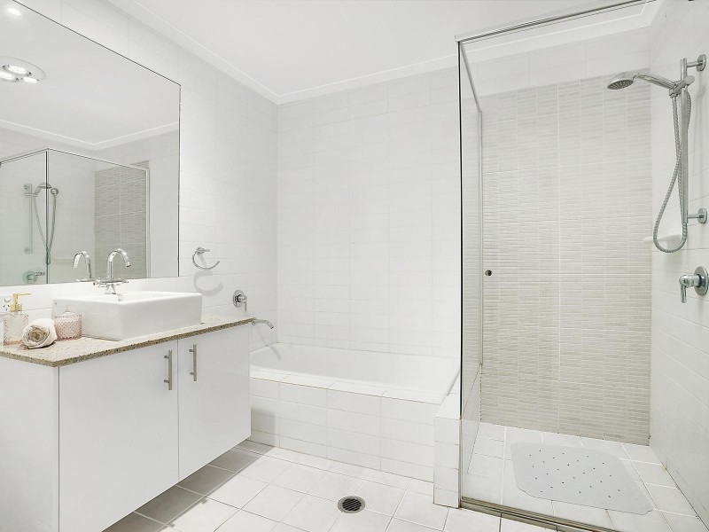 10/39 Bayliss Street, Auchenflower QLD 4066