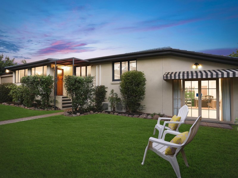 27 Conlo Crescent, Ferny Hills QLD 4055