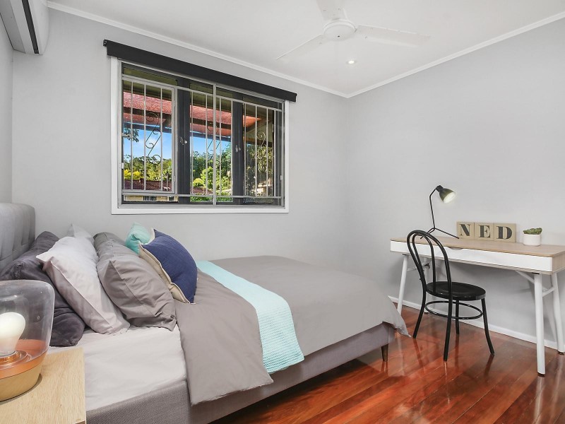 27 Conlo Crescent, Ferny Hills QLD 4055