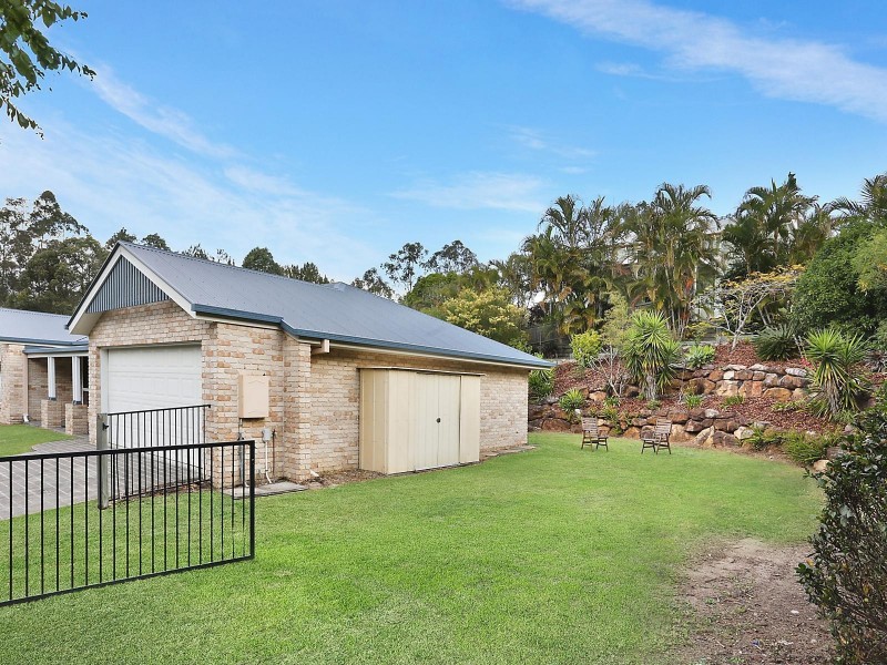 43 Woodtop Court, Ferny Hills QLD 4055