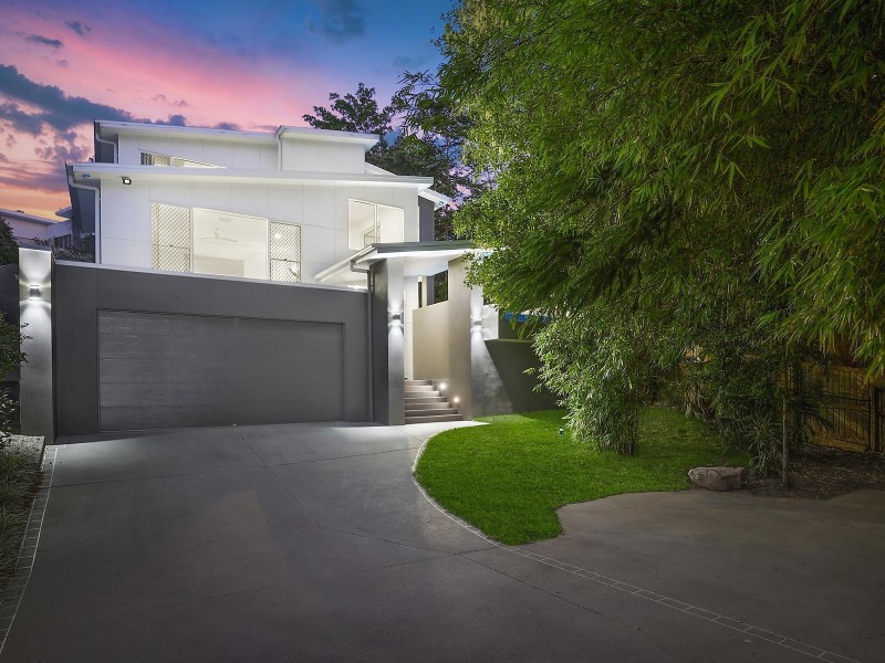 46 Gordon Road, Bardon QLD 4065
