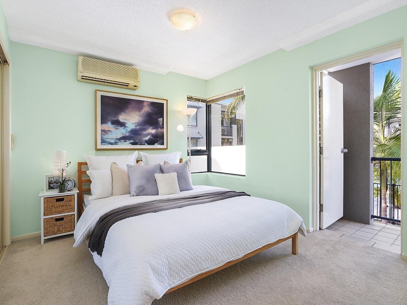 36/7 Landsborough Terrace, Toowong QLD 4066