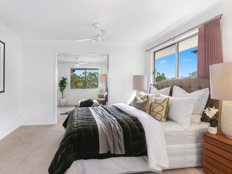 39 Roseglen Street, Greenslopes QLD 4120