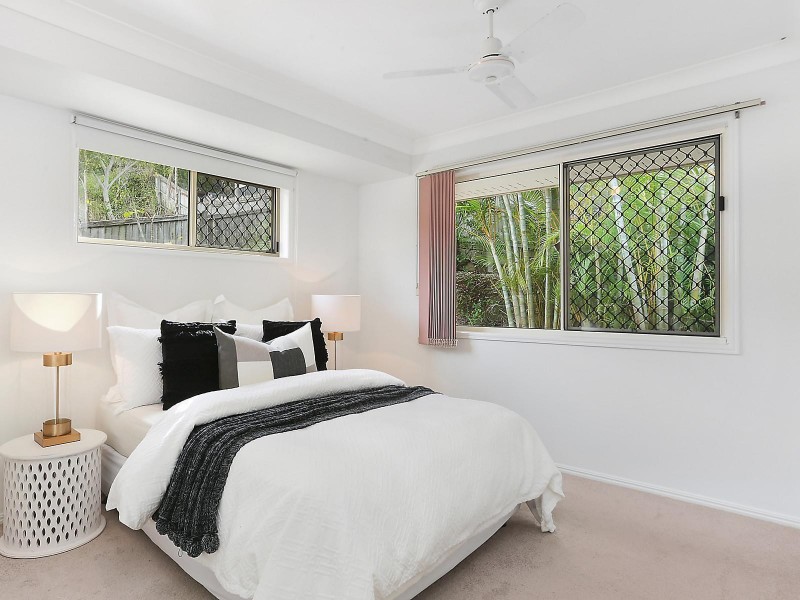 39 Roseglen Street, Greenslopes QLD 4120