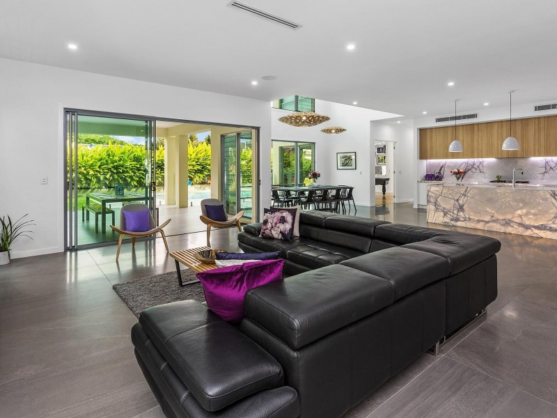 5 Burmel Street, Robertson QLD 4109