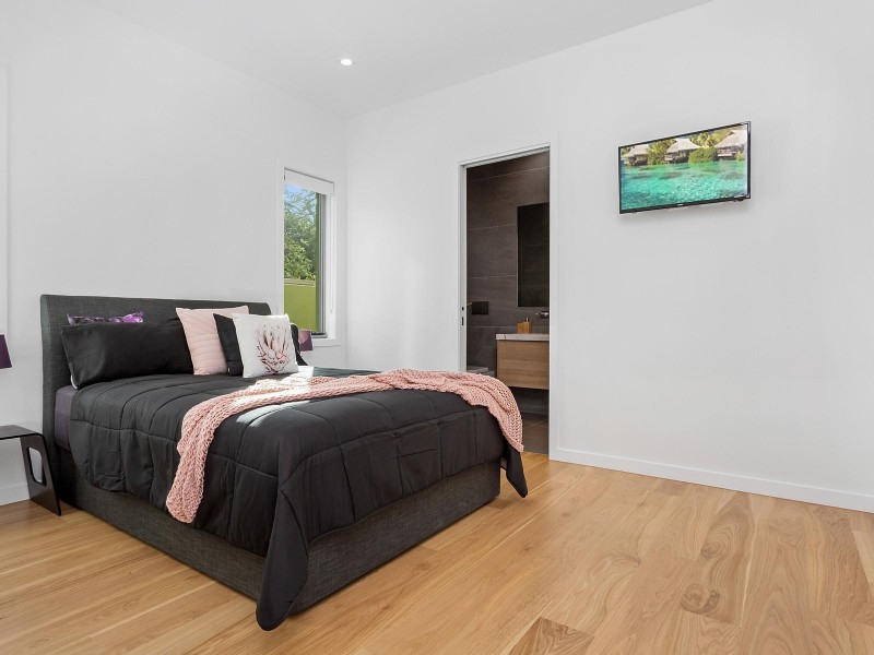 5 Burmel Street, Robertson QLD 4109