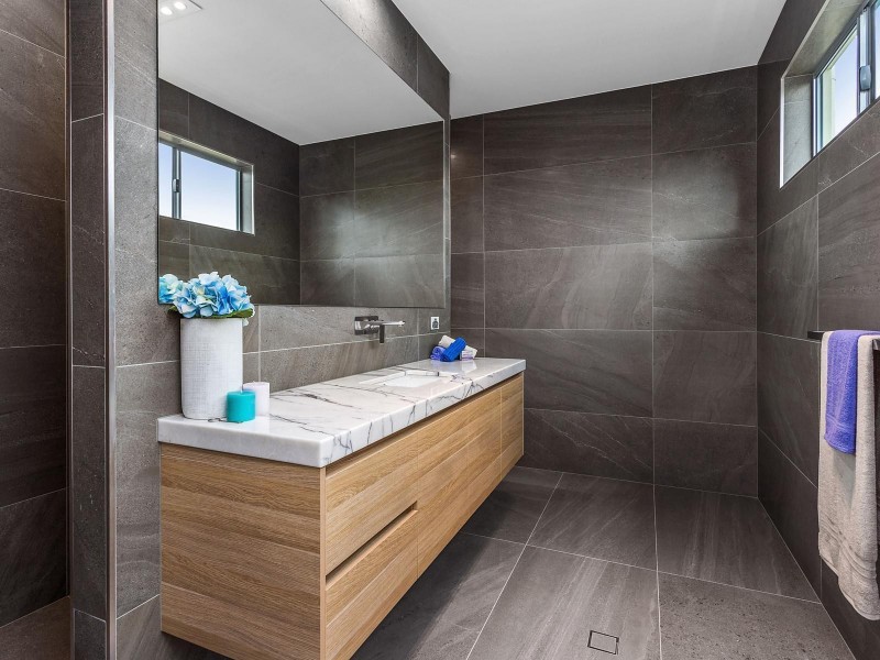 5 Burmel Street, Robertson QLD 4109