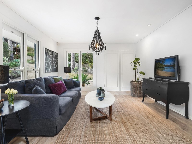 11 Yarawa Street, Kenmore QLD 4069