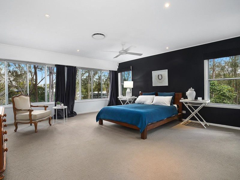 11 Yarawa Street, Kenmore QLD 4069