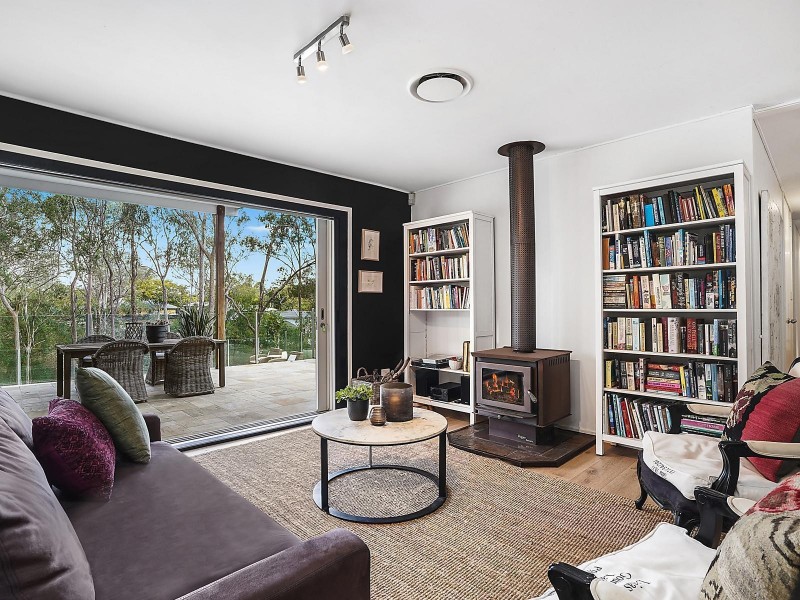 11 Yarawa Street, Kenmore QLD 4069