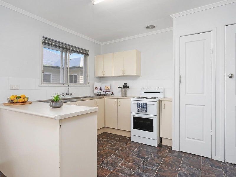 316 Dawson Parade, Arana Hills QLD 4054