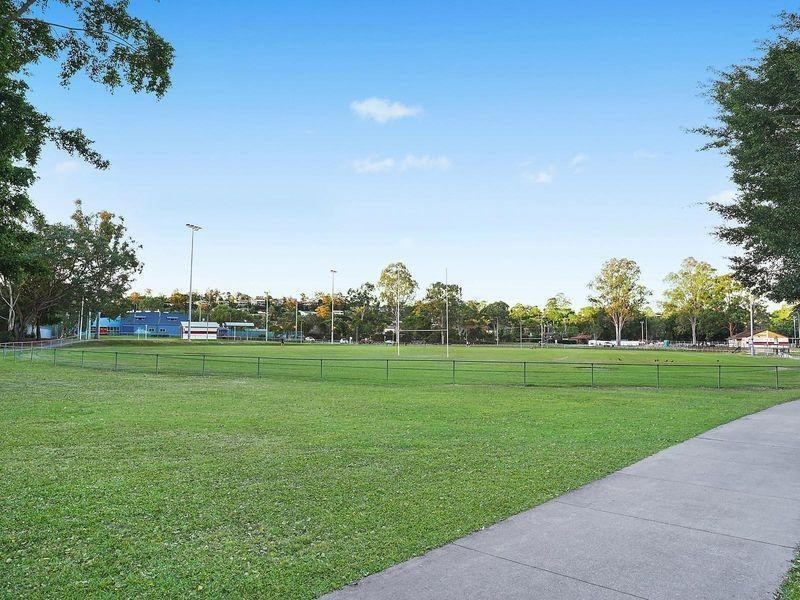 316 Dawson Parade, Arana Hills QLD 4054