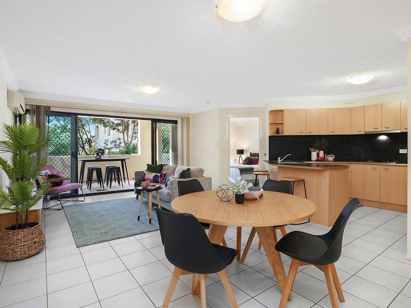 3/11 Grosvenor Road, Indooroopilly QLD 4068