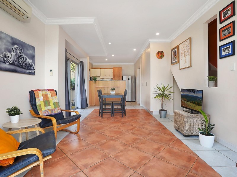 1/90 Sherwood Road, Toowong QLD 4066