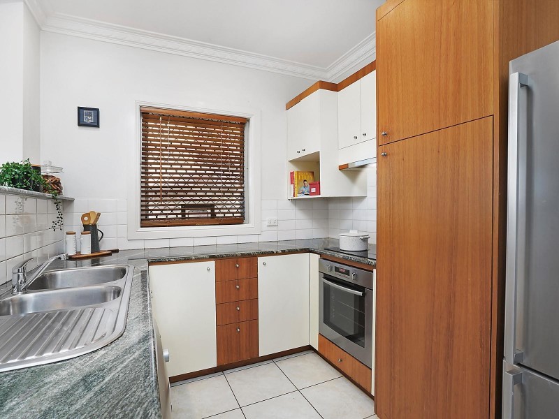 1/90 Sherwood Road, Toowong QLD 4066